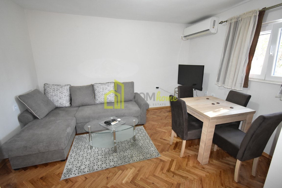 Jednoiposoban stan 43m2, Gorica C